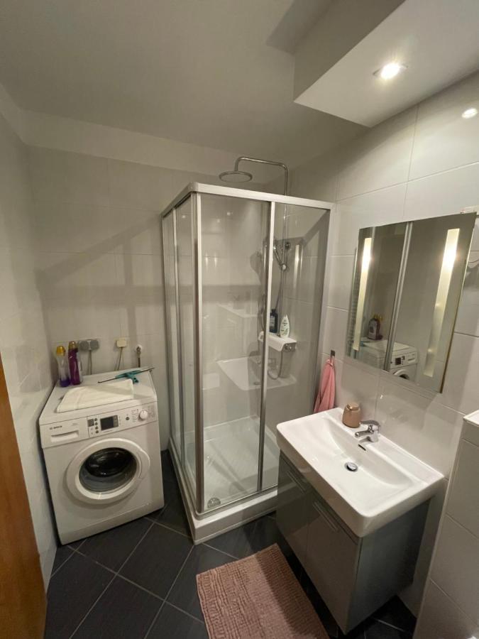 Dis Apartment Varaždin エクステリア 写真